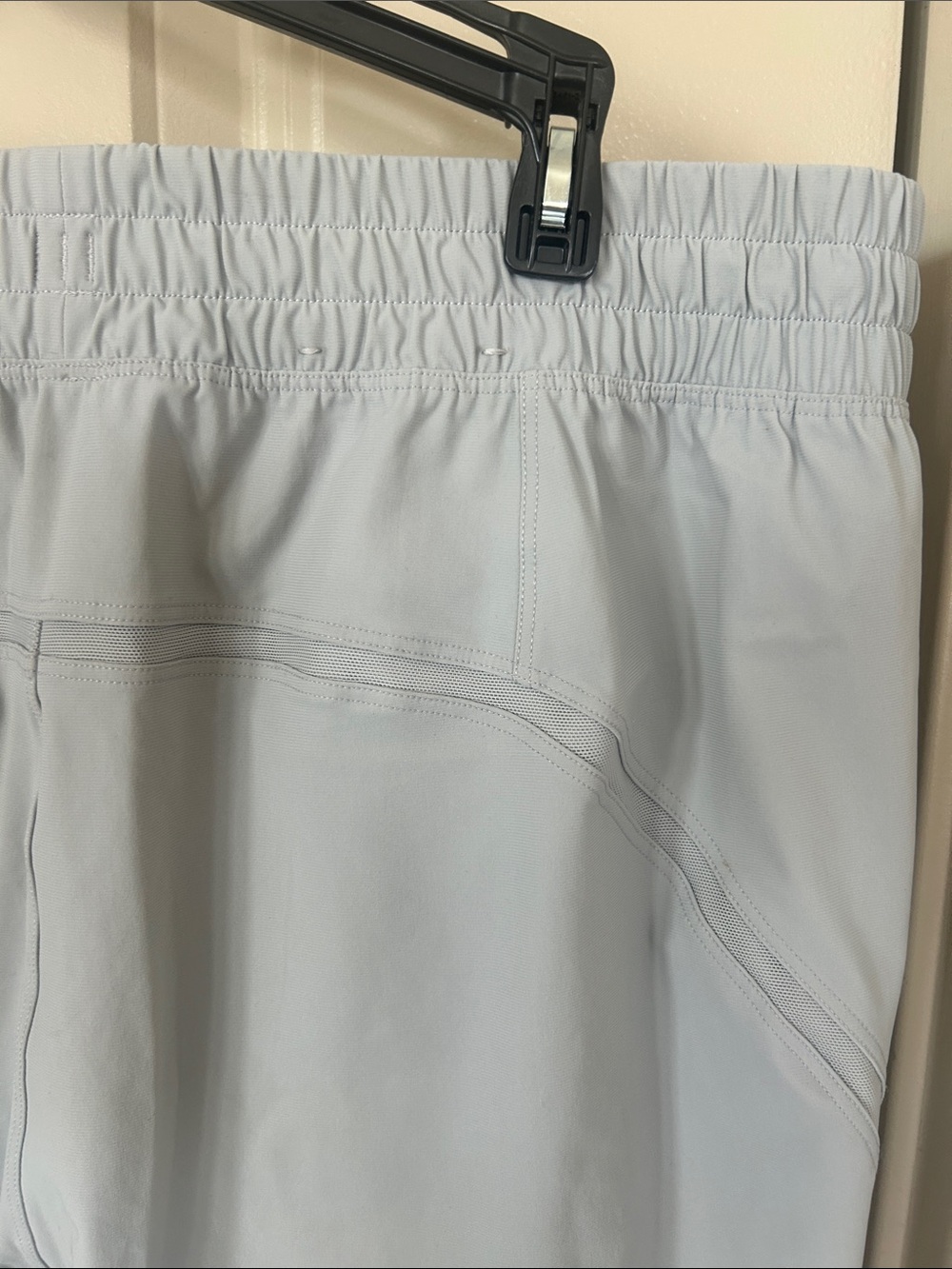LULULEMON athletica Men's Light Gray Performance Jogger Pants - Picture 11 of 14